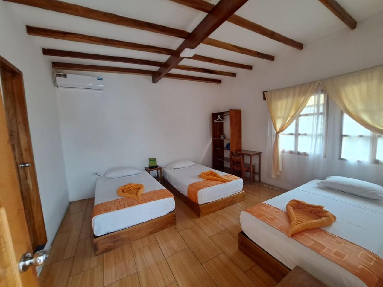 פורטו וילאמיל Hostal Tero Real מראה חיצוני תמונה
